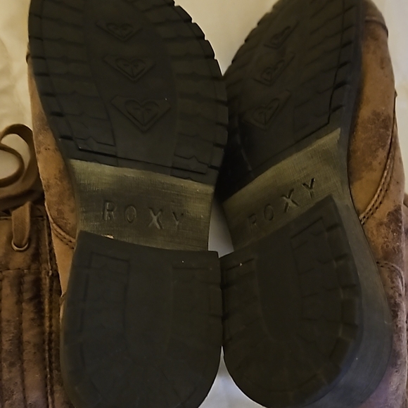 Roxy Brown Suede Ankle Boots Size 8.5 - Picture 5 of 8